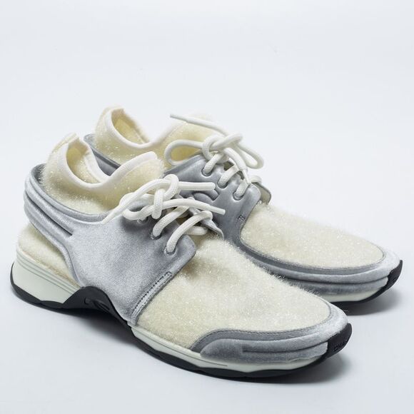 Chanel White/Grey Stretch Fabric and Corduroy CC Sneakers Size 40.5 - Picture 4 of 4